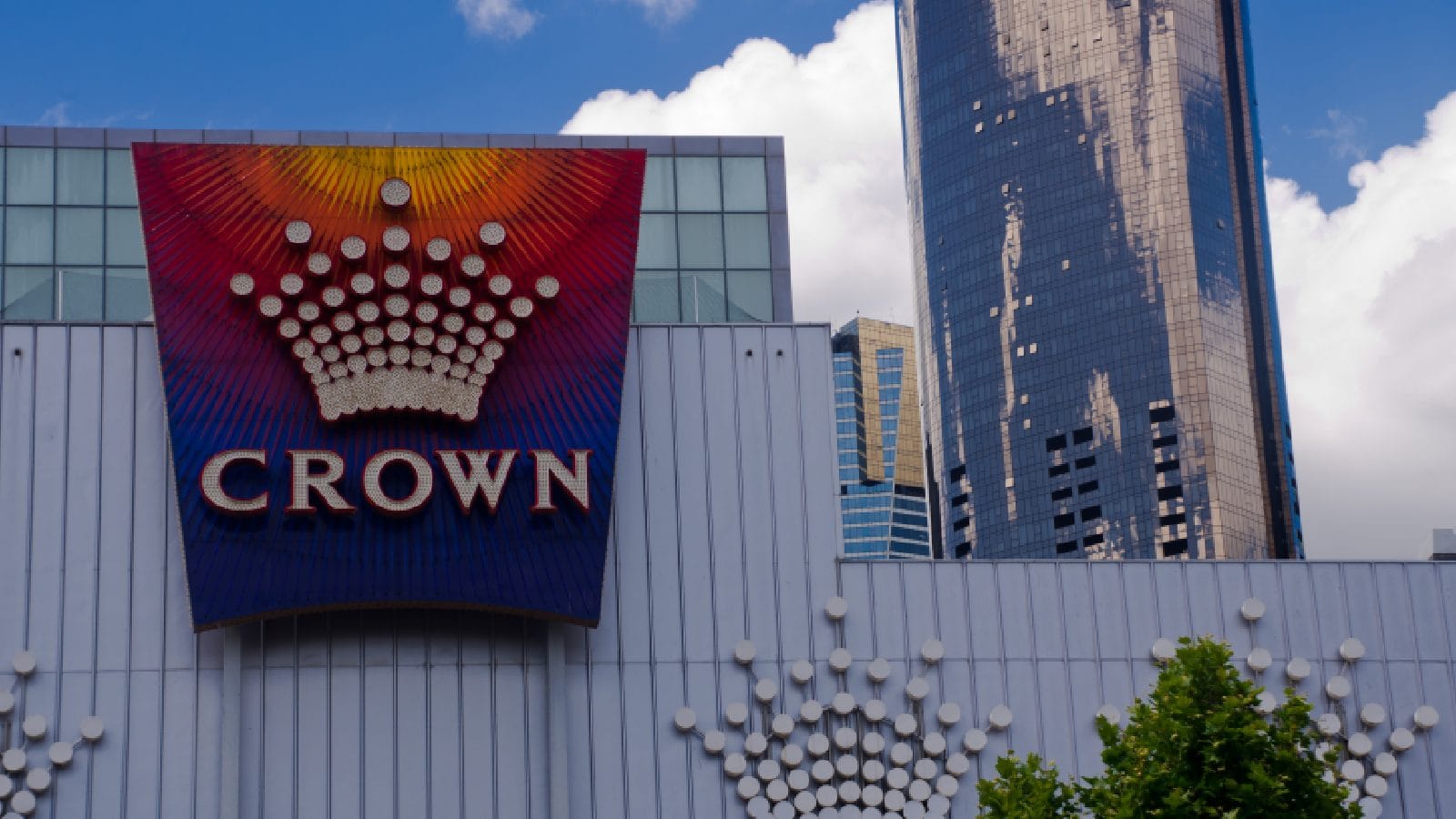 Генеральный директор компании Crown Resorts уходит в отставку